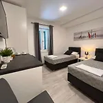 And Adriatic Apartamento
