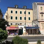 And Adriatic שיבניק