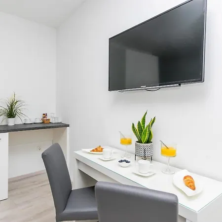 And Adriatic Apartamento *