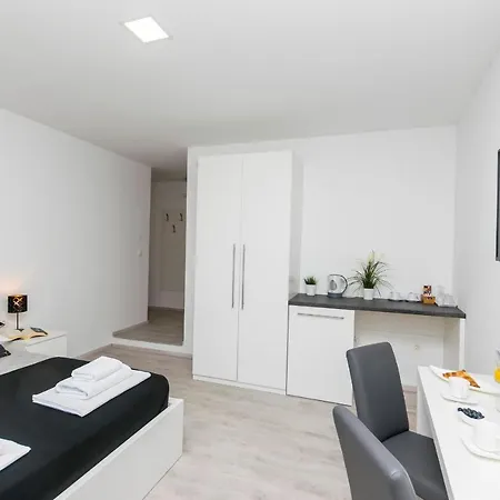 Apartament And Adriatic *