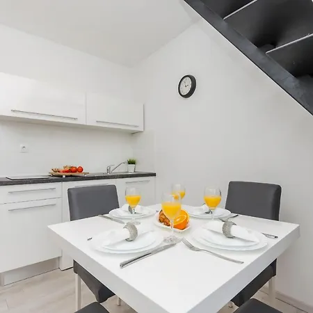 Apartament And Adriatic Szybenik