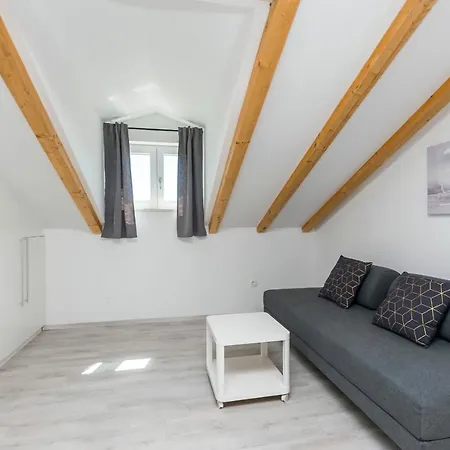 Apartment And Adriatic *