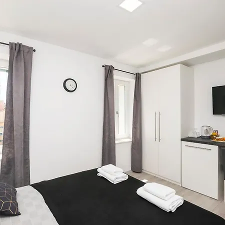 And Adriatic * Szybenik