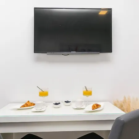 And Adriatic Apartment