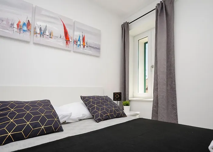 Apartment And Adriatic Sibenik