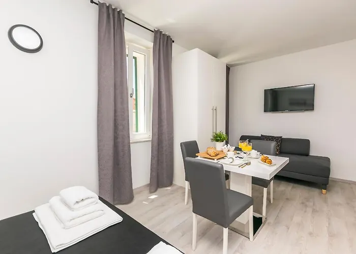 Apartment And Adriatic *