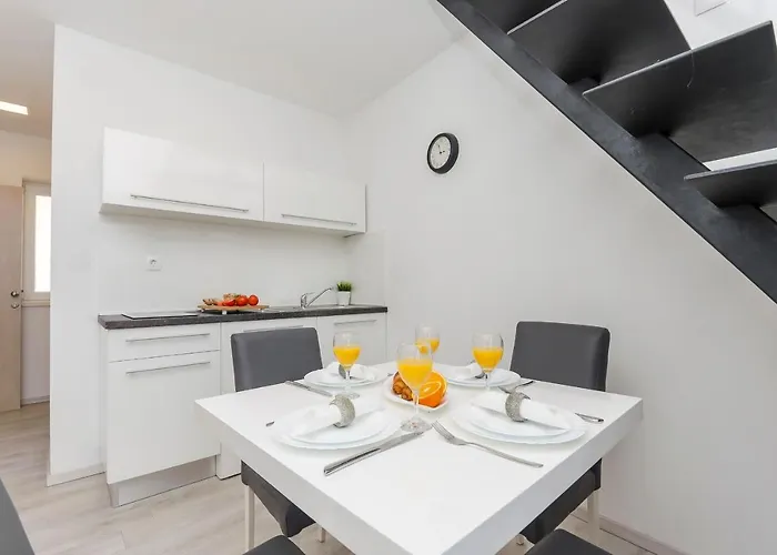 Apartment And Adriatic Sibenik