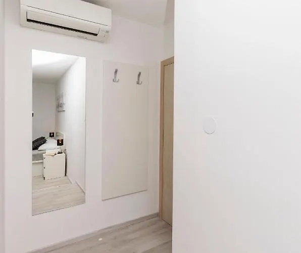 Apartment And Adriatic Sibenik